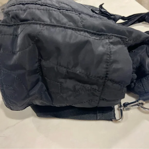 Pretty Nylon Eliz-a-Baby Diaper Bag - Picture 10 of 12